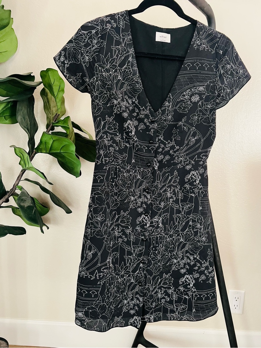 Wilfred Black Mini Dress with White Floral Line Print